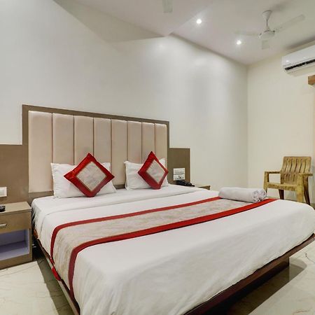 Hotel A K Fort Inn Мумбаи Экстерьер фото